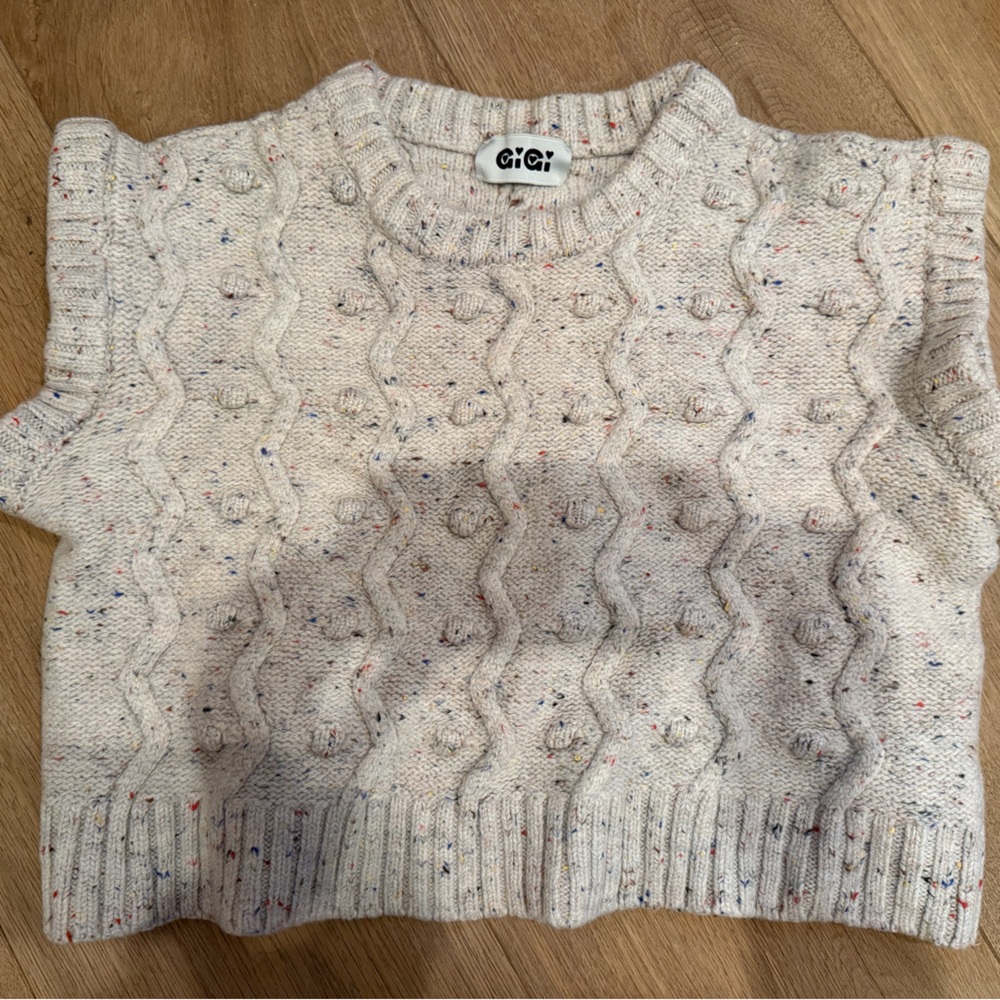 Gigi Women's Cream Crop merino wool vest